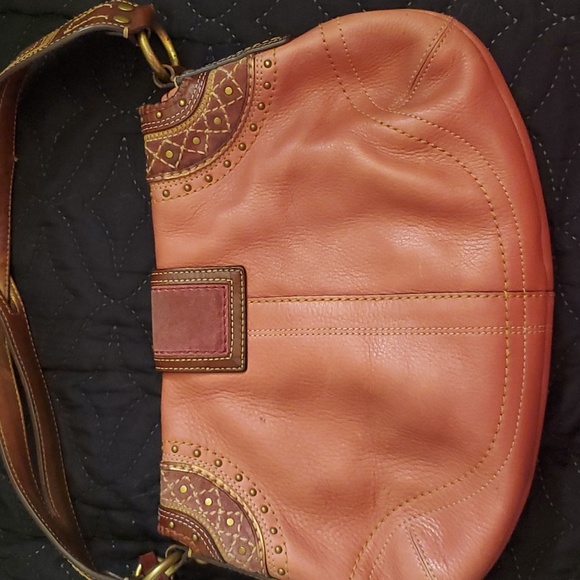 Coach purse Like new condition Fresh salmon color clean inside and out. … - Picture 8 of 12